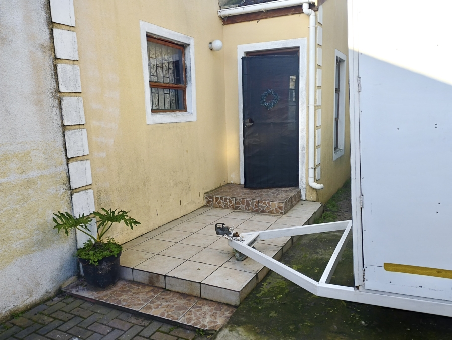 2 Bedroom Property for Sale in Camelot Western Cape
